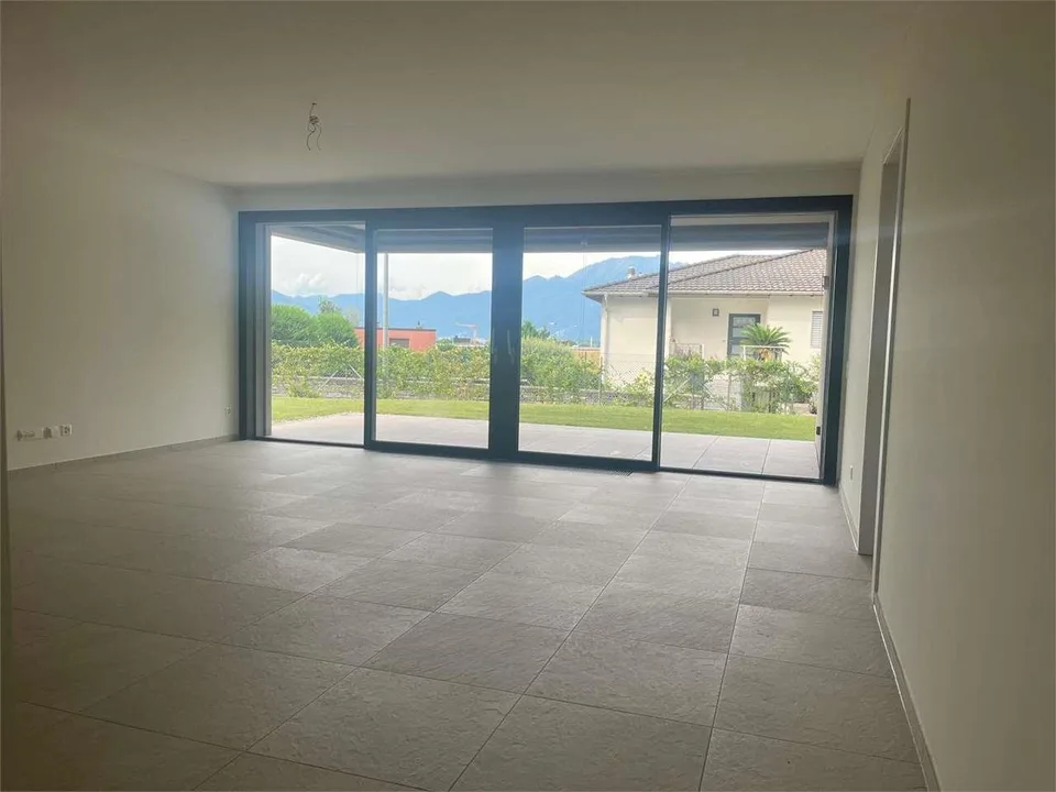 Gordola- stupendo 4.5 con giardino – foto 6 di 13