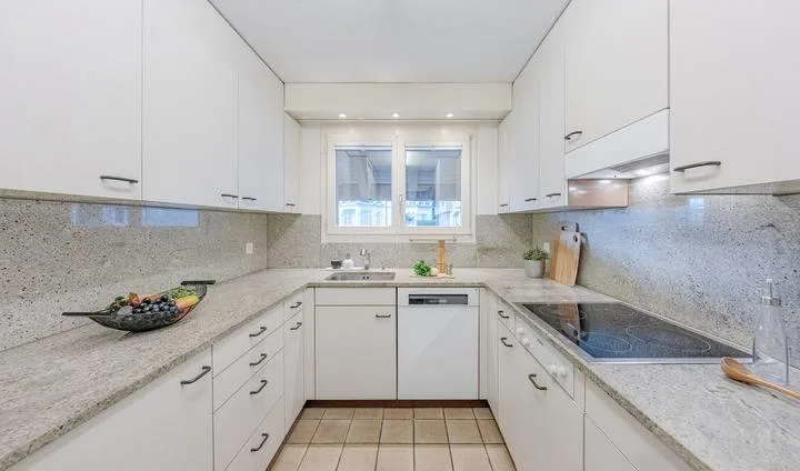WUNDERBARE MAISONETTEWOHNUNG MIT TRAUMAUSSICHT