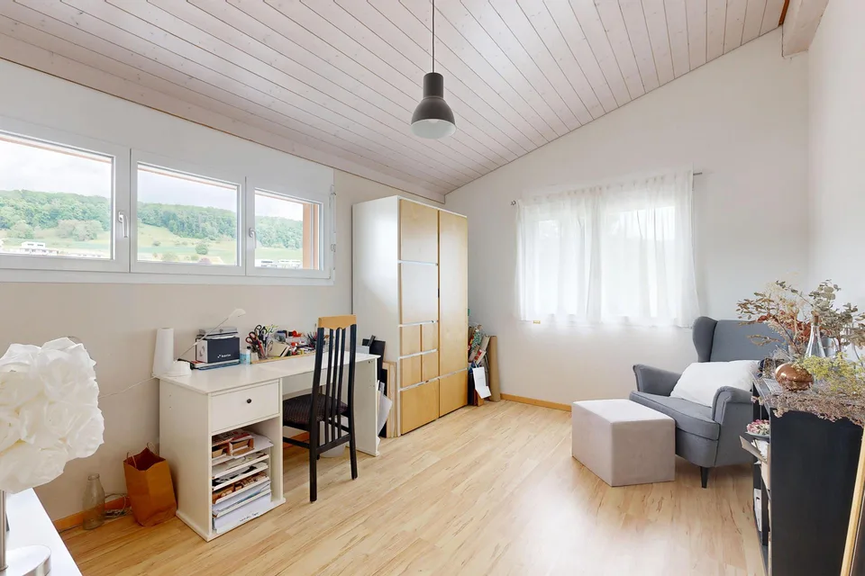 Casa unifamiliare attraente di 6 locali con offerta di spazio versatile – foto 10 di 19