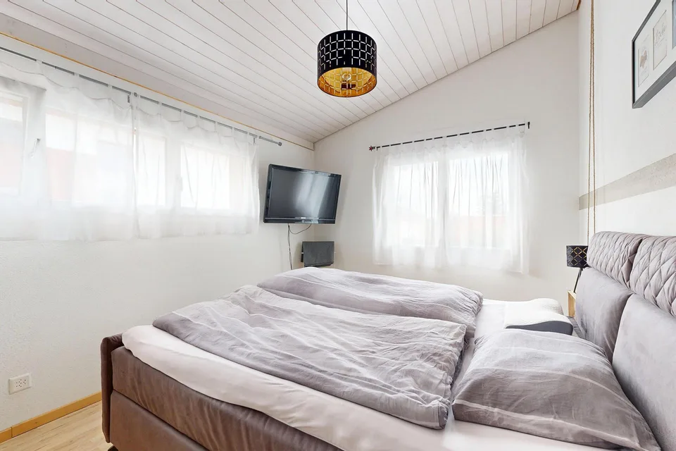 Casa unifamiliare attraente di 6 locali con offerta di spazio versatile – foto 12 di 19