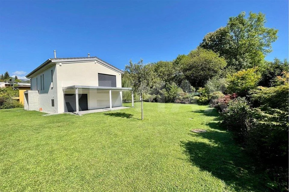 Villetta moderna con grande giardino - Anche come residenza secondaria