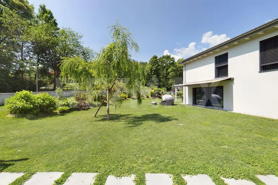 Villetta moderna con grande giardino - Anche come residenza secondaria