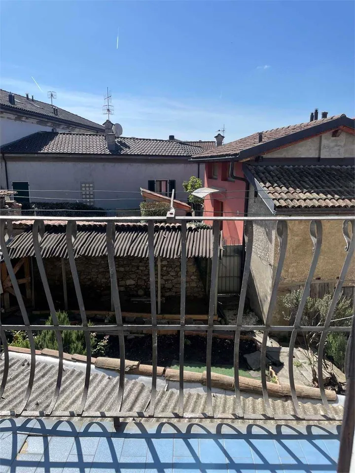 Morbio Inferiore - Casa di nucleo con grande potenziale, garage e post
