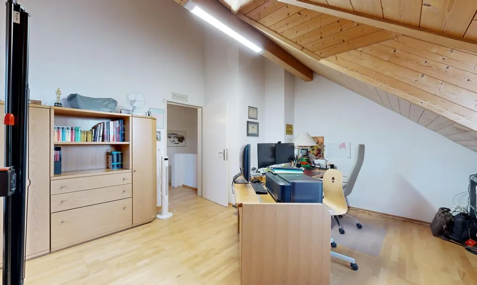 Casa a schiera ben curata con giardino accogliente – foto 10 di 21
