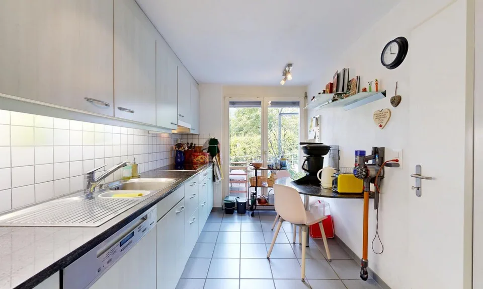 Casa a schiera ben curata con giardino accogliente – foto 8 di 21