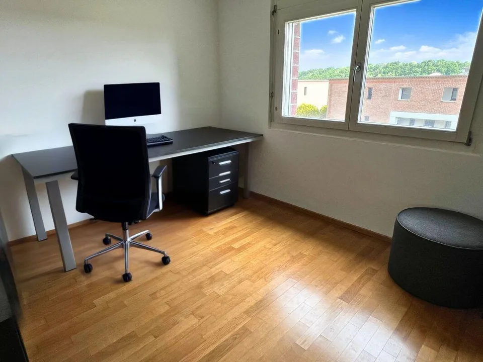 Casa unifamiliare moderna, con terrazza e giardino privato
