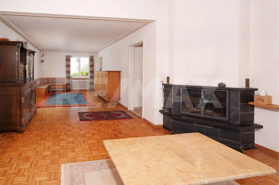 Casa unifamiliare attraente con dependance e terreno di 746m² – foto 6 di 9