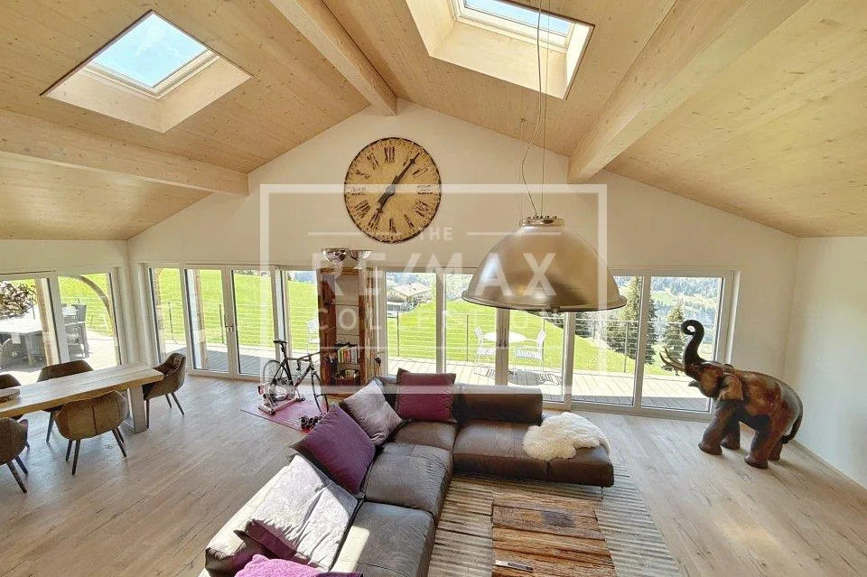 Exklusives Wohnen mit einzigartigem Panorama - eine magische Perle ...