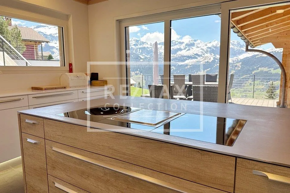 Exklusives Wohnen mit einzigartigem Panorama - eine magische Perle in stilvoller Architektur – Foto 12 von 13