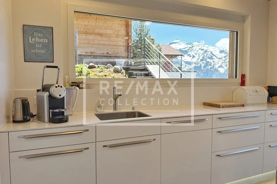 Exklusives Wohnen mit einzigartigem Panorama - eine magische Perle in stilvoller Architektur – Foto 13 von 13