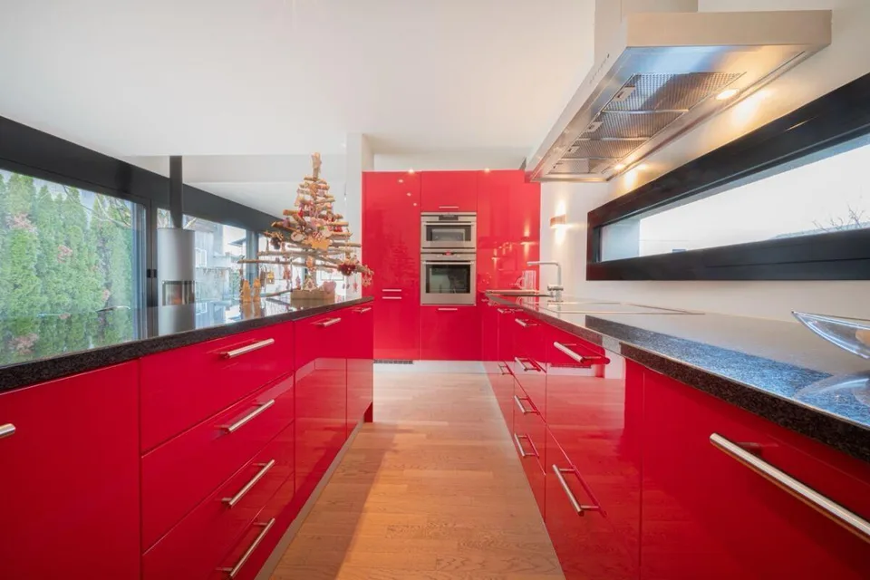 Moderne und helle Villa in ruhiger Wohnlage