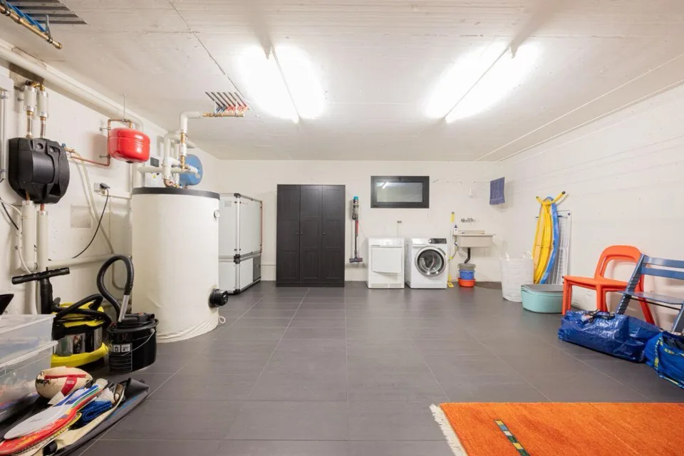 Moderne und helle Villa in ruhiger Wohnlage – Foto 12 von 13