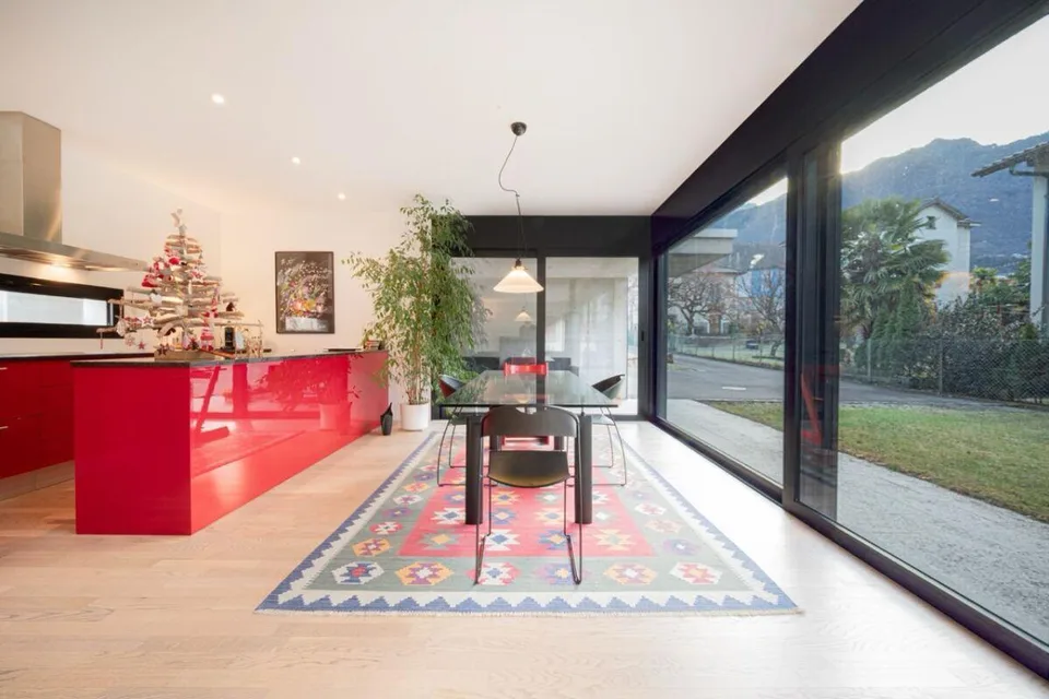 Moderne und helle Villa in ruhiger Wohnlage