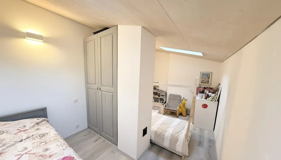 Casa a schiera ristrutturata di 3.5 locali con camino, balcone e pa... – Foto 6 von 11