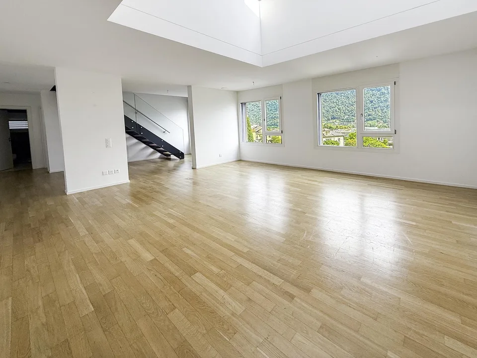 Großes Dachgeschoß mit 4,5 Zimmern und Duplex mit Panoramaterrasse