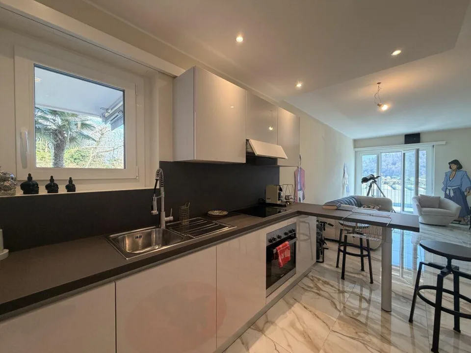 3,5 pièces avec balcon · Clés en main maintenant! Vue sur le lac