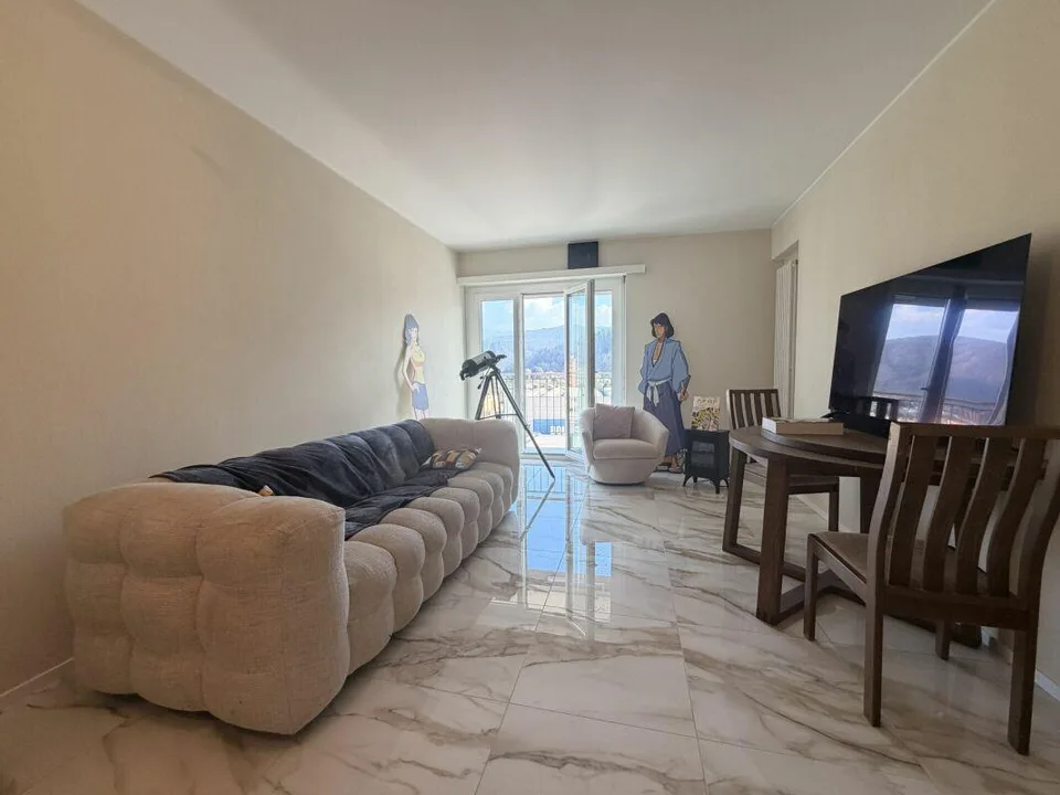 3.5 PIÈCES AVEC BALCON · CLÉS EN MAIN DÈS MAINTENANT ! VUE SUR LE LAC – photo 9 sur 21