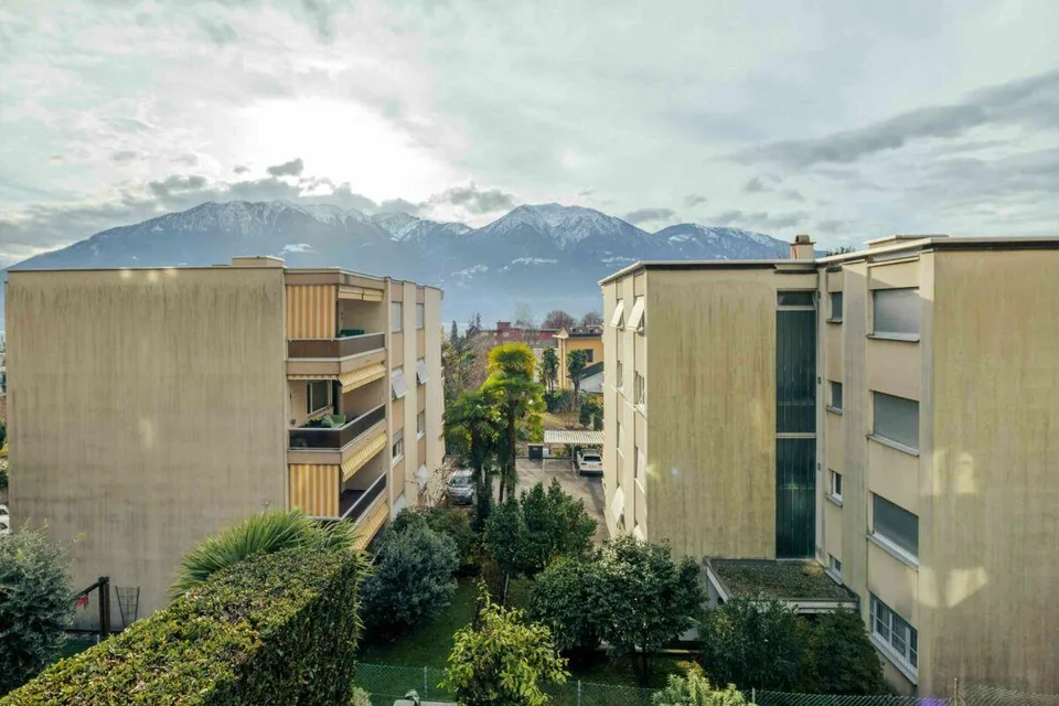 MINUSIO - ZU VERKAUFEN 4.5 ZIMMER-REIHENHAUS MIT PRIVATEM GARTEN