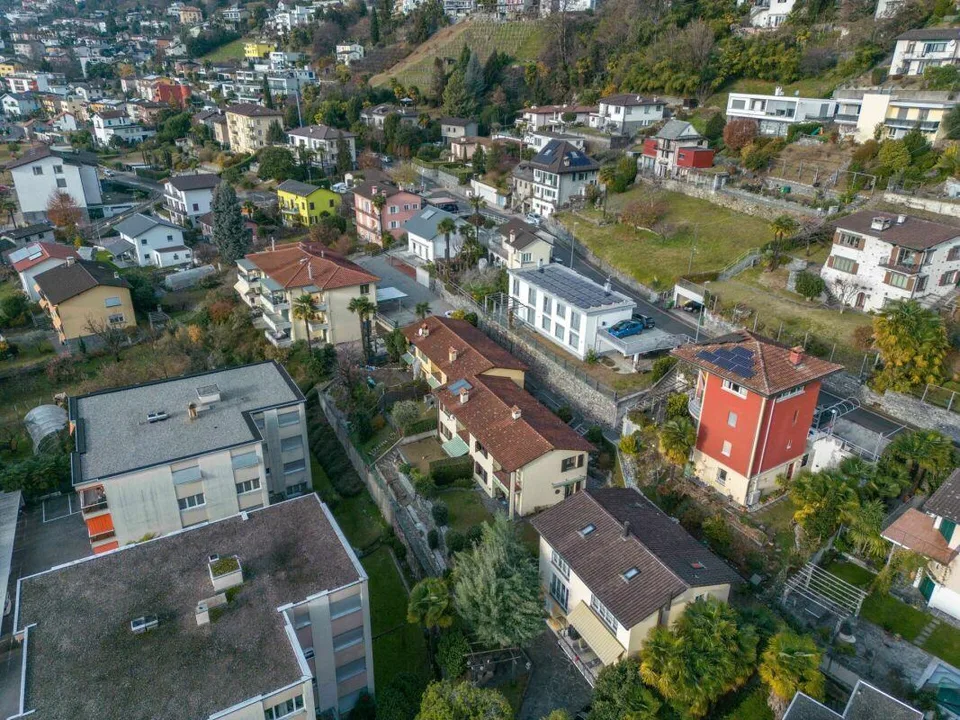MINUSIO - ZU VERKAUFEN 4.5 ZIMMER-REIHENHAUS MIT PRIVATEM GARTEN