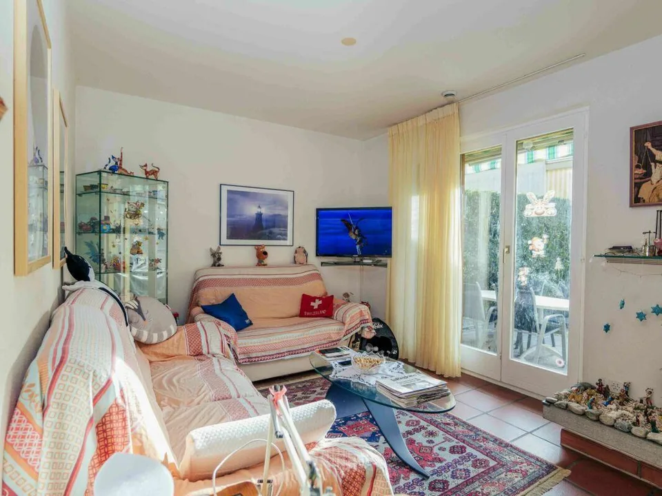 MINUSIO - ZU VERKAUFEN 4.5 ZIMMER-REIHENHAUS MIT PRIVATEM GARTEN – foto 8 di 20
