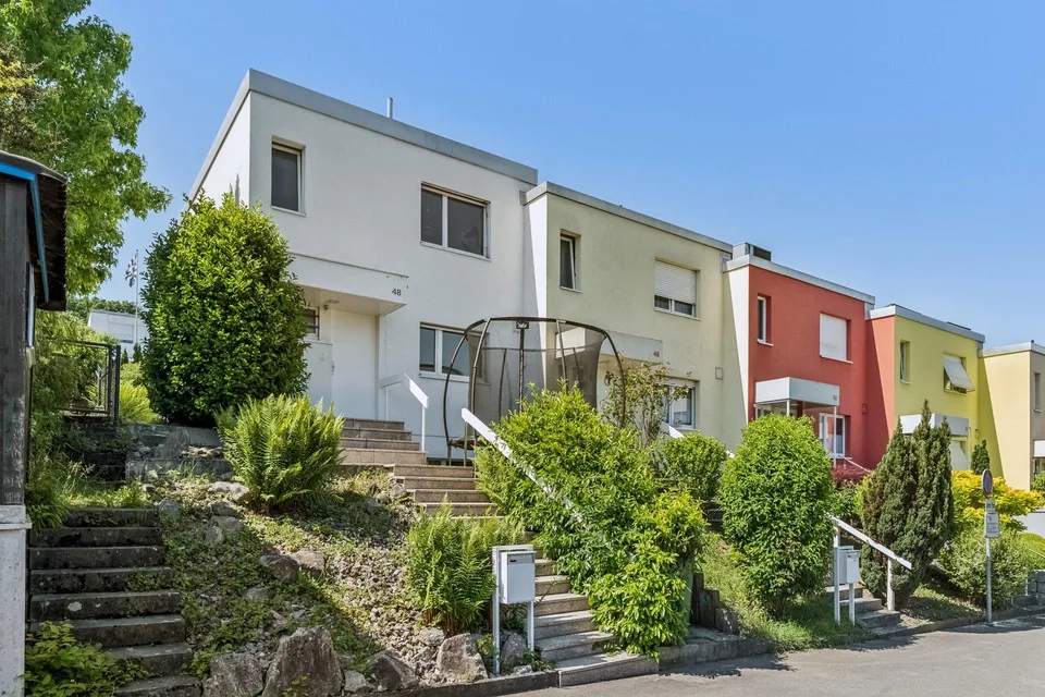 Familienfreundliches Reiheneckhaus mit Garten