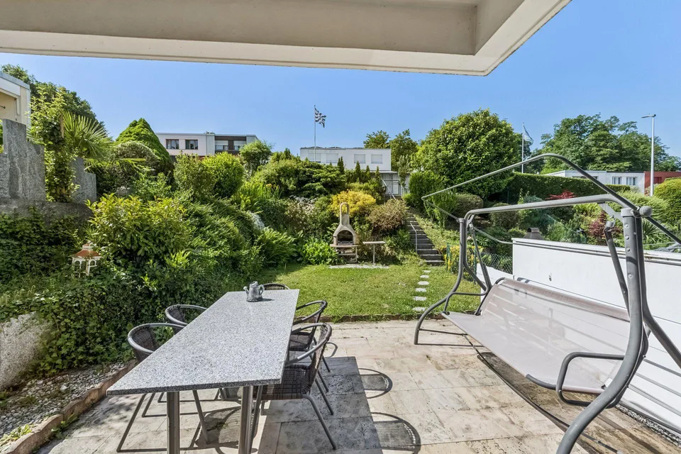 Casa a schiera familiare con giardino