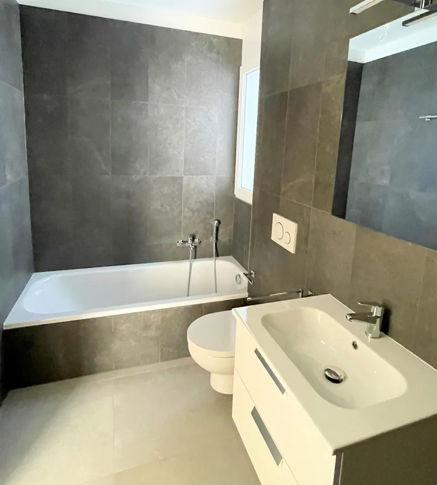 Nuovo appartamento in elegante residenza in zona comoda e tranquilla – photo 10 sur 13