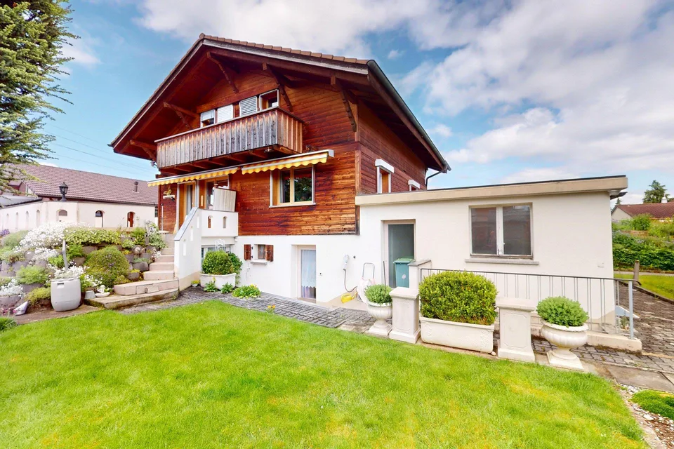 Wohnoase mit Charme und grossem Garten
