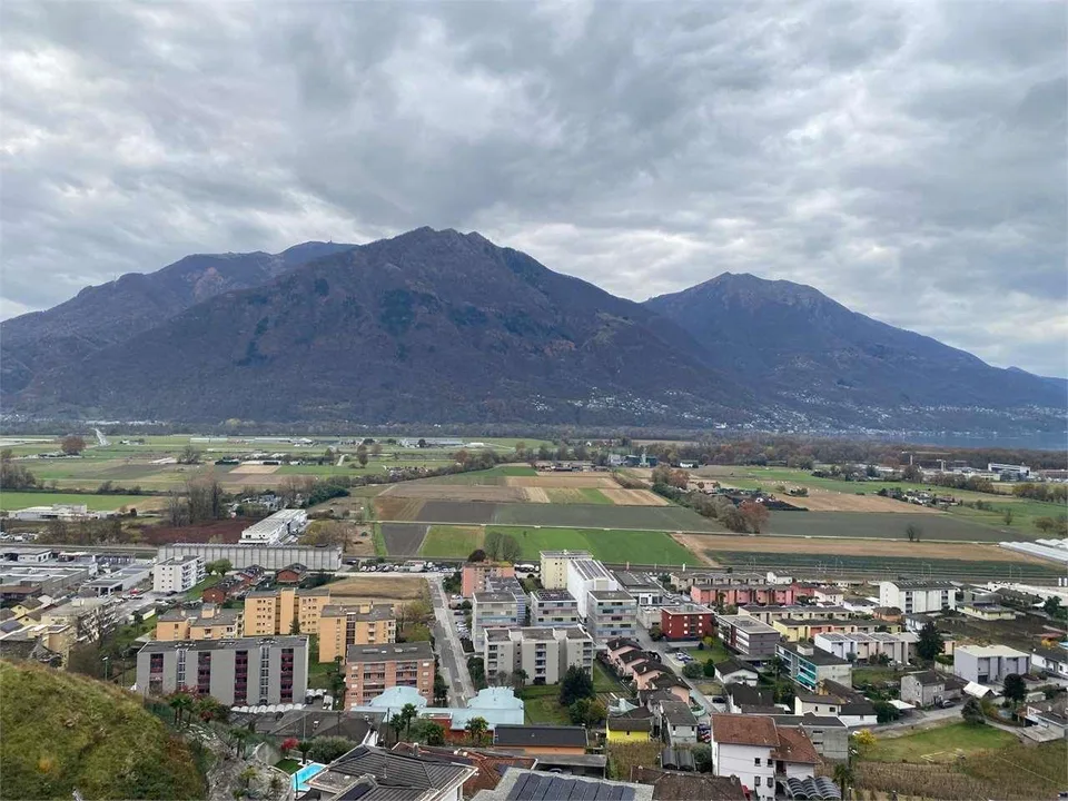 Splendido appartamento di 4.5 locali a Gordola con vista panoramica – foto 12 di 16