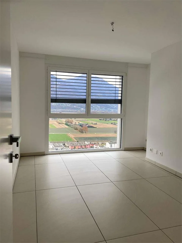 Splendido appartamento di 4.5 locali a Gordola con vista panoramica – foto 8 di 16