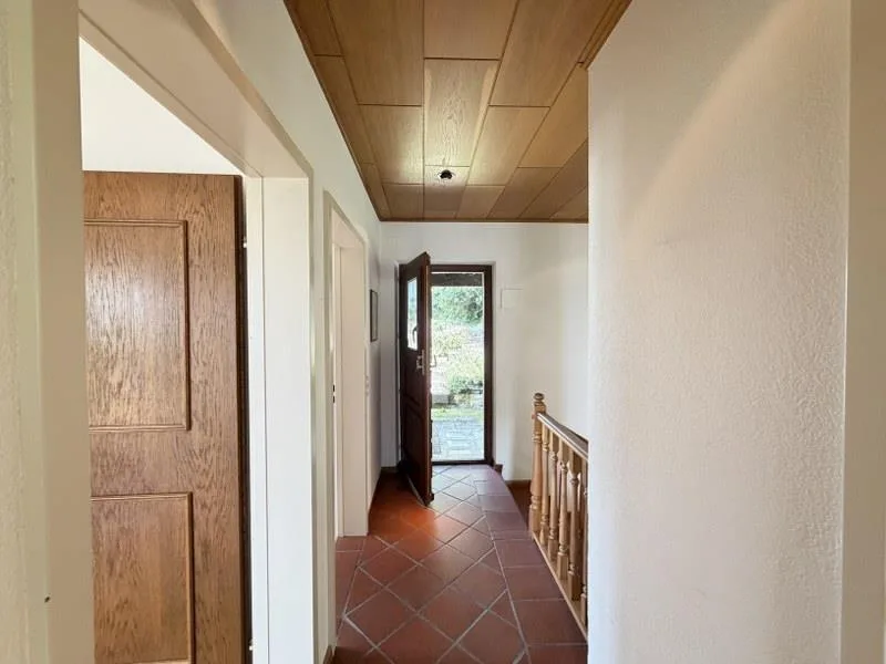 Maison unifamiliale de 6.5 pièces avec vue panoramique sur le lac – photo 11 sur 13