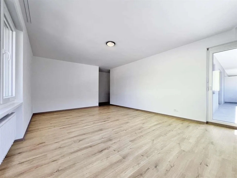 Wohnung 3.5 Zimmer renoviert in Castione – Foto 9 von 10