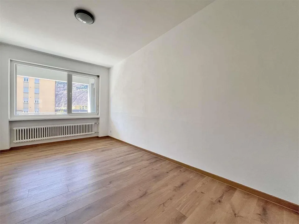 Wohnung 3.5 Zimmer renoviert in Castione – Foto 6 von 10