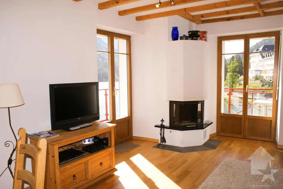 Meraviglioso appartamento in attico con vista impareggiabile sul lago!