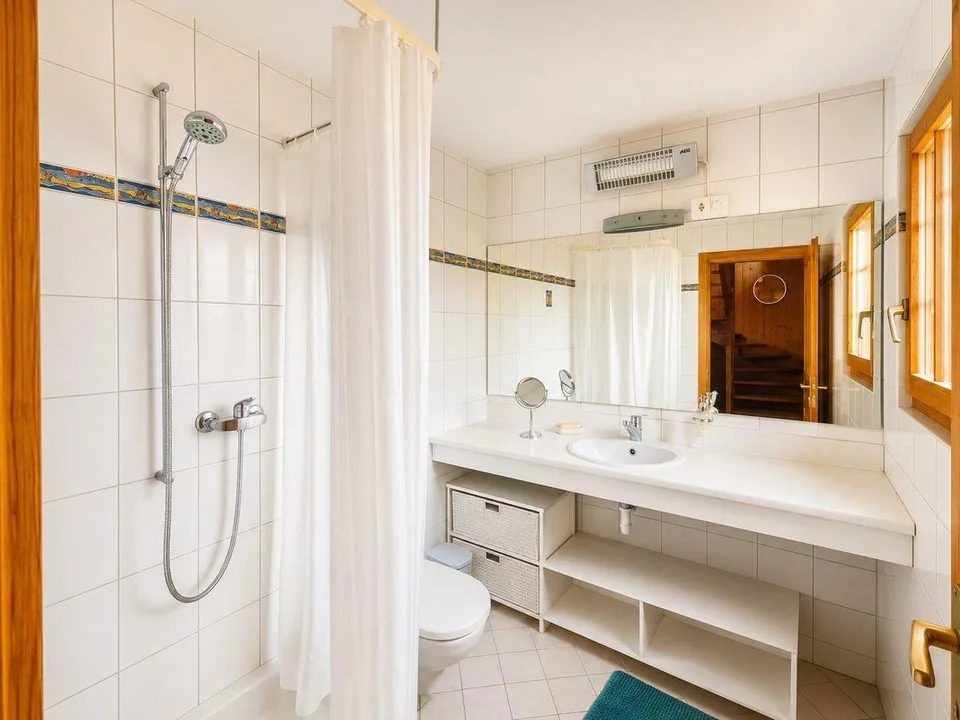 Affascinante chalet di 4.5 locali con spa – foto 7 di 12