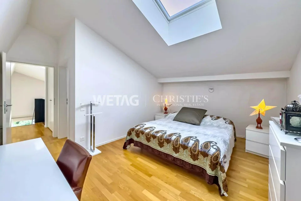 Modern duplex apartment with covered terrace, in a quiet location, for sale in Losone