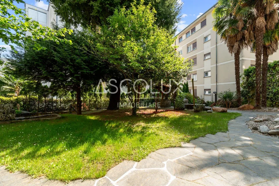 Villa indipendente di 6 locali con giardino e spazi esterni | Freis...
