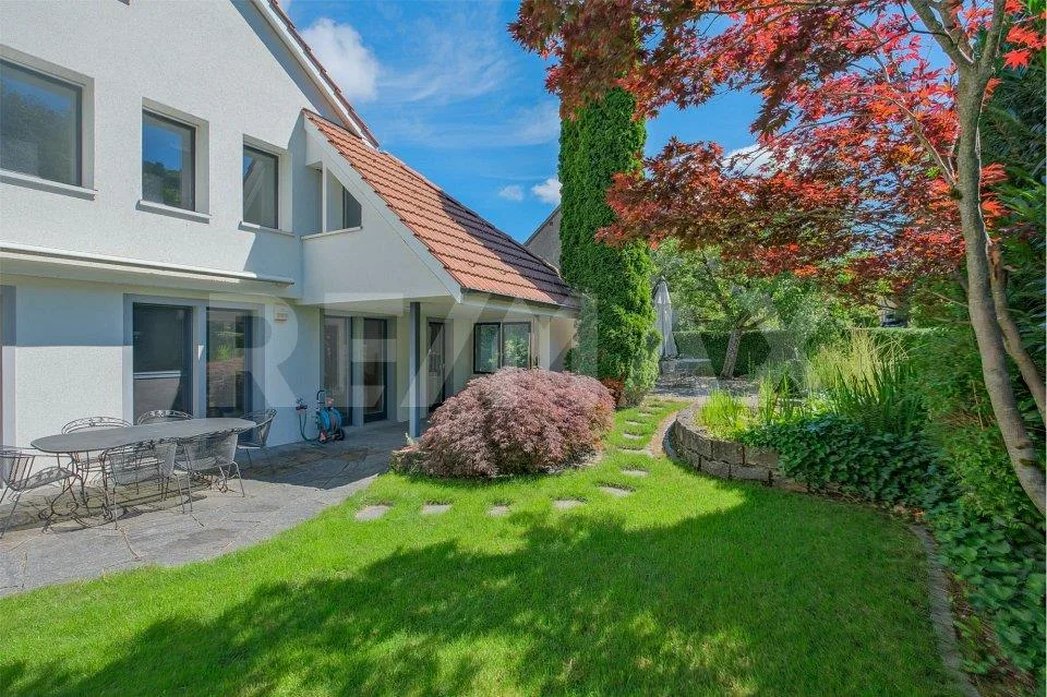 Maison unifamiliale de 5,5 pièces dans un cadre idyllique