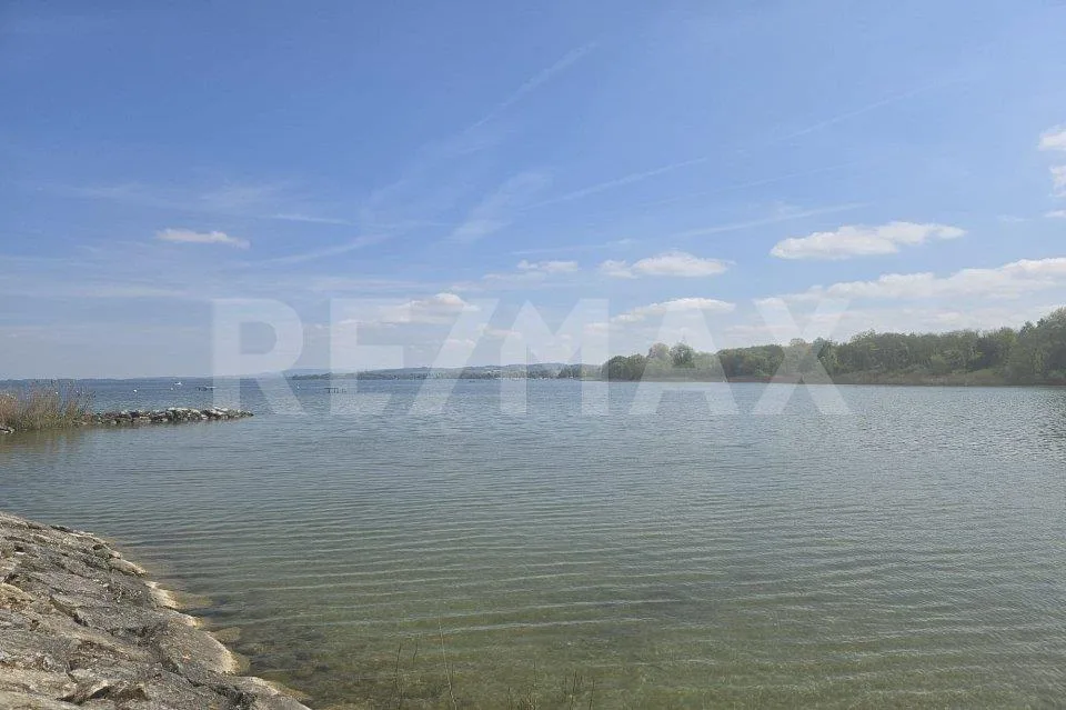 Magnifique attique meublé de 2,5 pièces avec terrasse de 65 m² à Av... – Foto 7 von 13