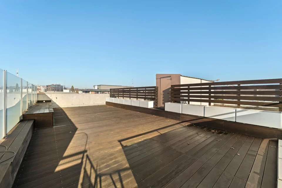 Eccezionale: attico in duplex ristrutturato di 236 m2 con rooftop! – foto 11 di 13