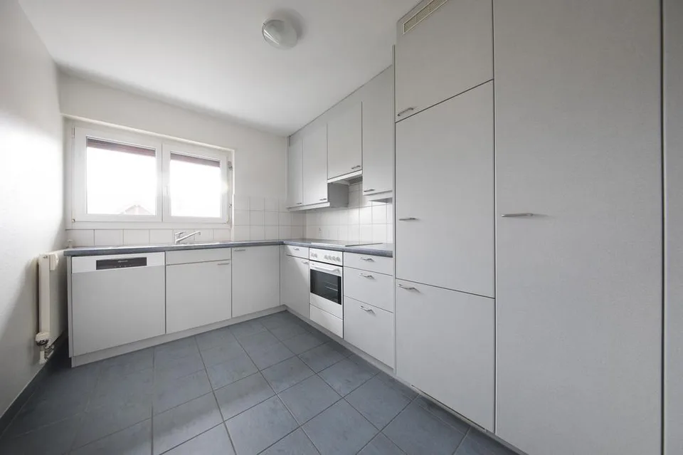 Appartement 4 pièces spacieux dans un bel emplacement!