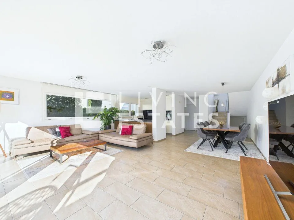 MODERNE FAMILIENOASE AN TOP LAGE