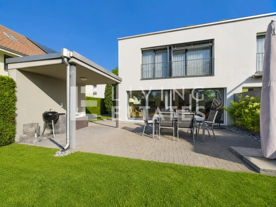 MODERNE FAMILIENOASE AN TOP LAGE