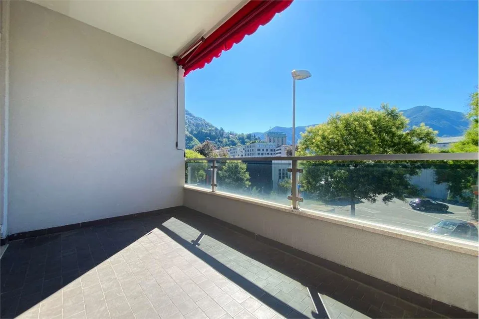 Lugano: Appartamento 2.5 locali centrale con terrazzo – Foto 8 von 17