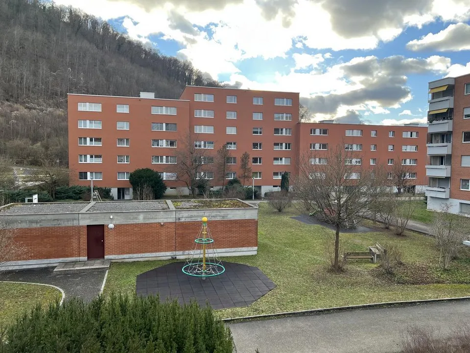 Helle 3.5-Zimmerwohnung mit Balkon!