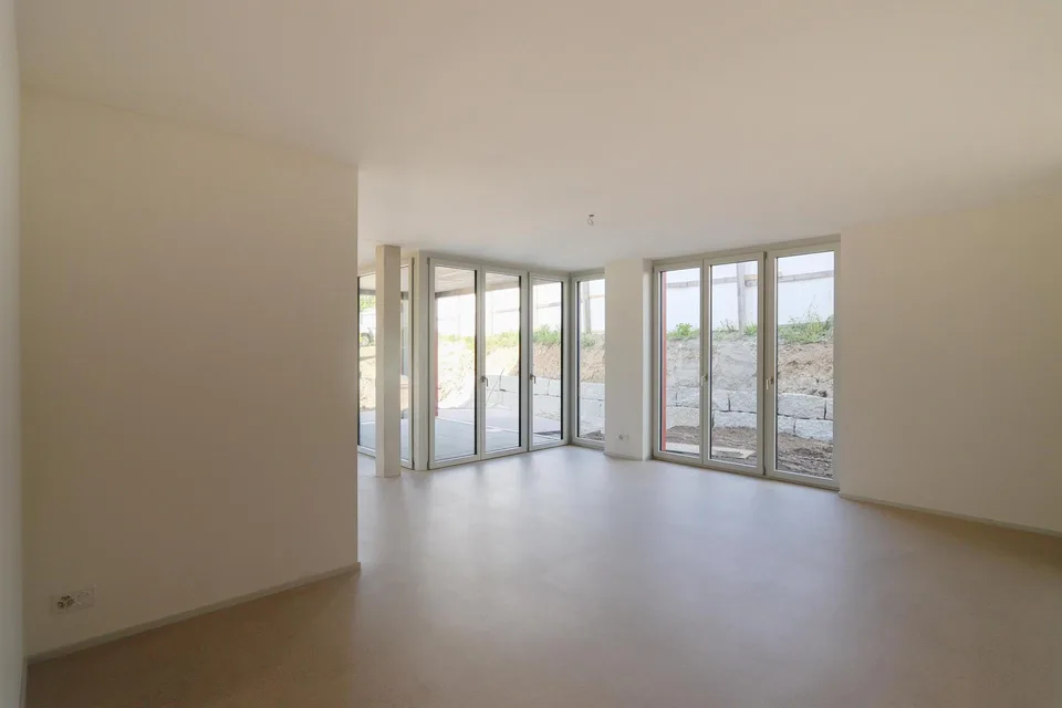 Hochwertige 4.5 Zi-Neubauwohnung im EG  zentral und naturnah gelegen