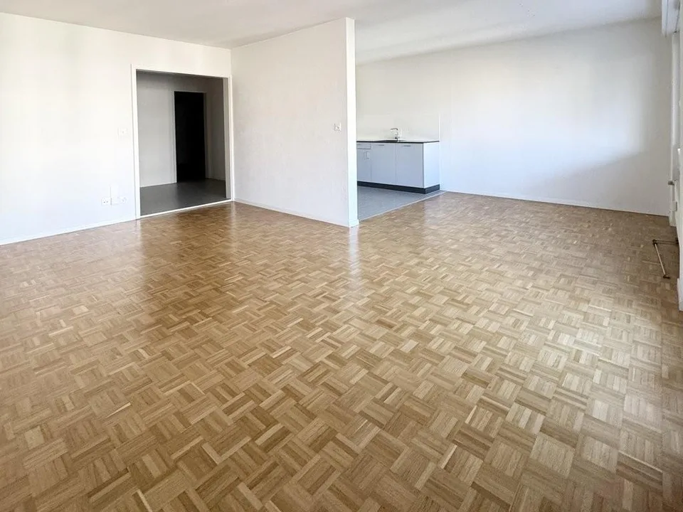1 Monat gratis wohnen und 1 Jahr gratis Parkplatz!