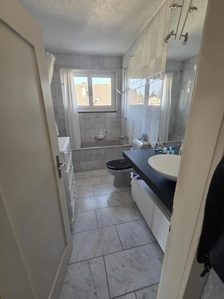 Charmante 6-Zimmer-Maisonettewohnung – Altbau mit Charakter