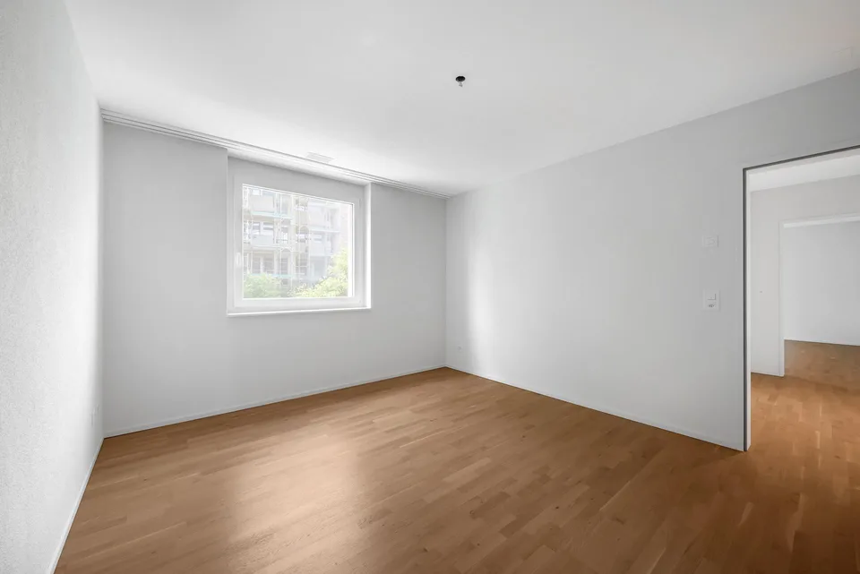 Grosszügige Neubauwohnung mit atemberaubender Weitsicht – Foto 8 von 8