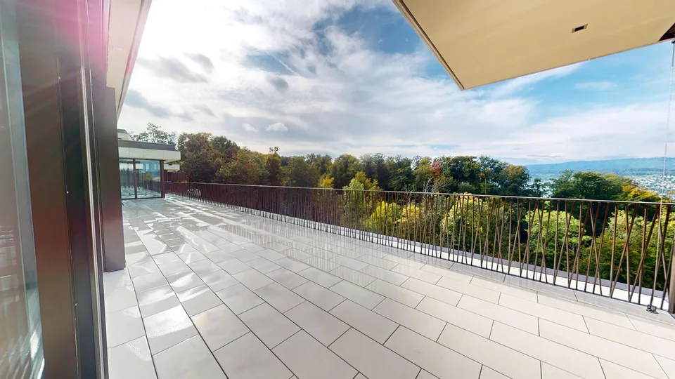 Terrasse spacieuse pour une vue lacustre imprenable - appartement 4,5 pièces, attique